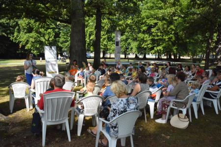 5. dan - pravljice pod hrasti